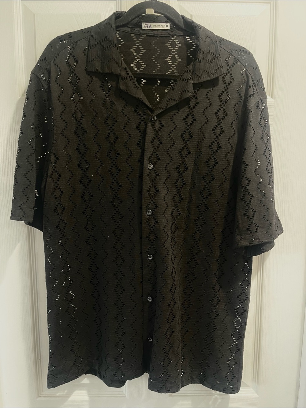 Zara Men’s Short Sleeve Button Up
